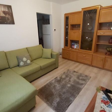 Relax Apartament Apartment Satu Mare Exterior foto