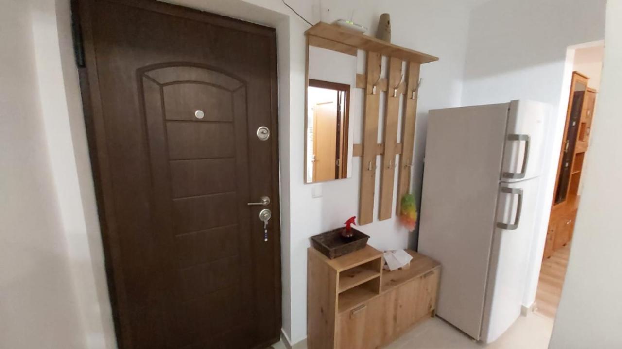 Relax Apartament Apartment Satu Mare Exterior foto